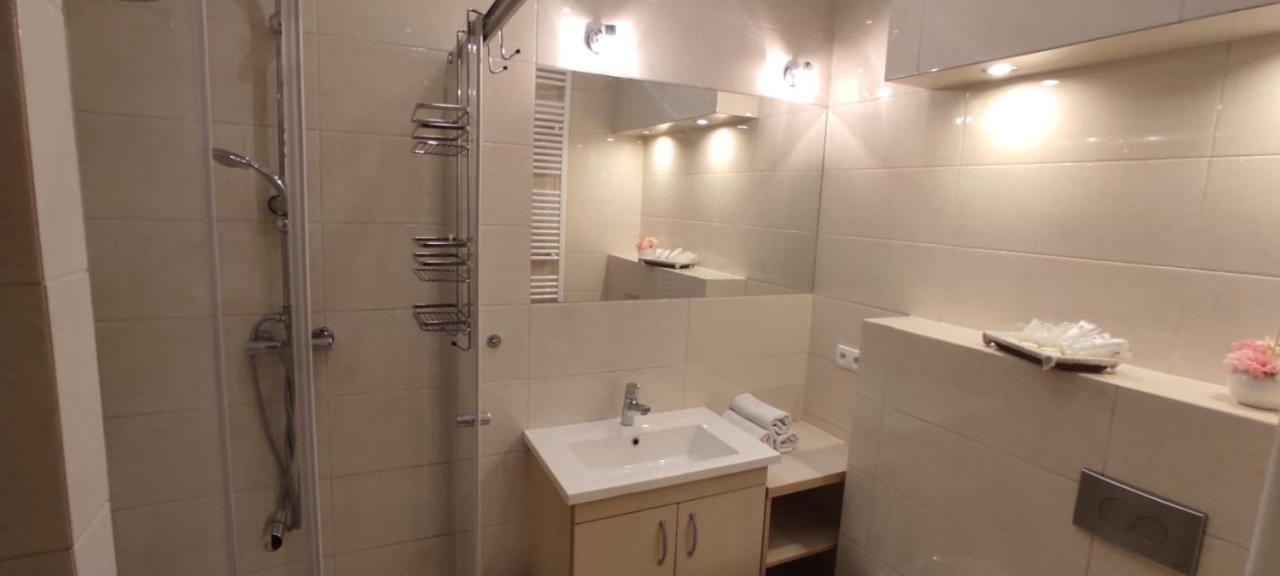 Apartment Swietego Tomasza Kraków Exteriör bild
