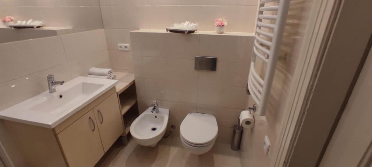 Apartment Swietego Tomasza Kraków Exteriör bild